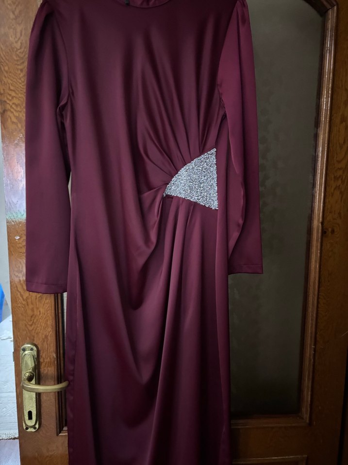 Bordo Uzun Kollu İşlemeli Abiye Elbise - Görsel 3