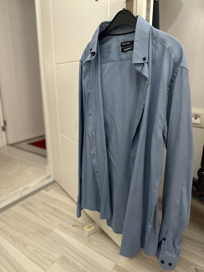 Mavi Düğmeli Uzun Kollu Erkek Gömlek - Görsel 3