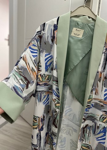 Drapeli Kısa Yeşil Desenli Kadın Kimono - Görsel 4