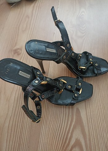 Diğer Kemer Detaylı Siyah Yılan Desenli Stiletto