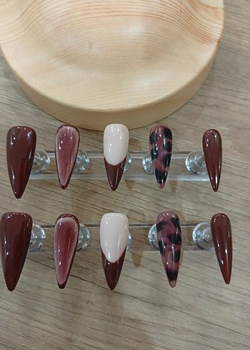 kahverengi Tonlarında Tırnak Süslemeleri - Görsel 2