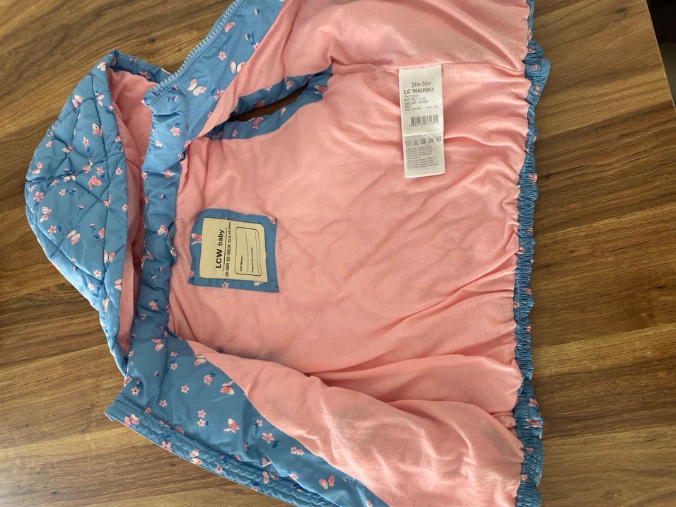 Mavi Çiçek Desenli Kız Yeleği - Görsel 3