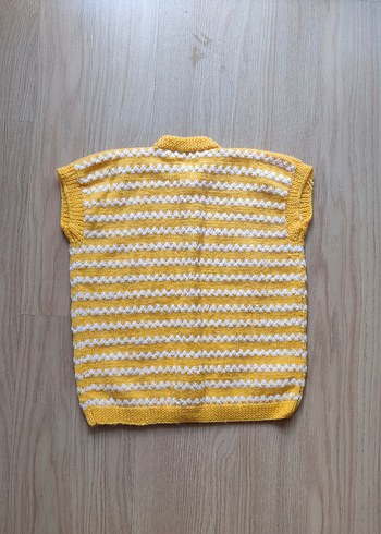 Sarı Çizgili Kısa Örgü Süveter - Görsel 2