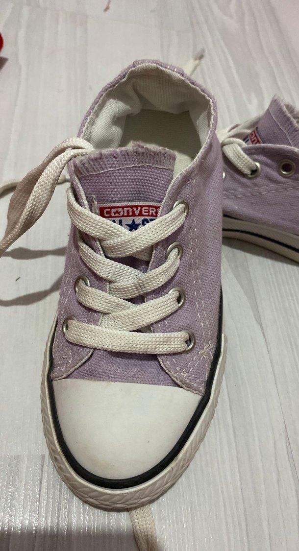 Kızlar için Lila Bağcıklı Spor Ayakkabı - Görsel 2