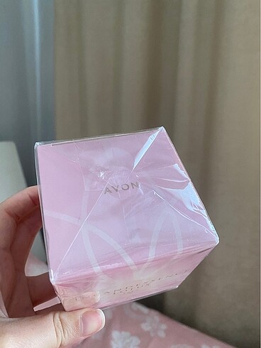 Avon incandessence lotus