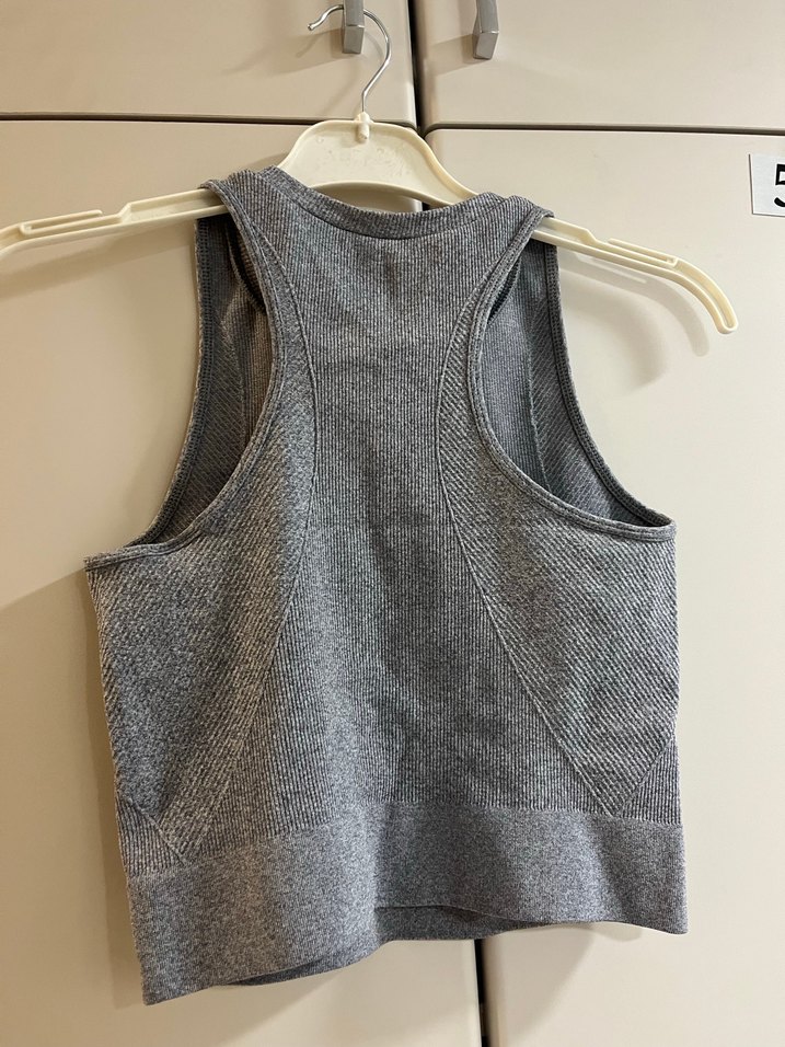 Gri Yüksek Yaka Kadın Atlet - Görsel 2