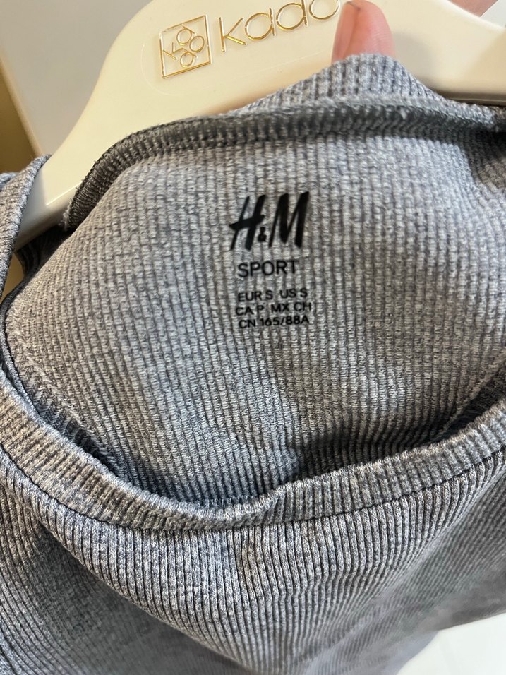 Gri Yüksek Yaka Kadın Atlet - Görsel 4