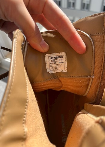 Bej Deri Platform Topuklu Sokak Stili Kadın Bot - Görsel 4