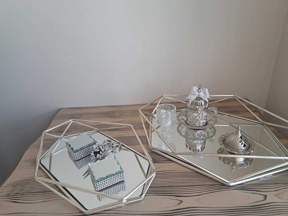 Gold Renkli Aynalı Dekoratif Tepsi Seti - Görsel 4