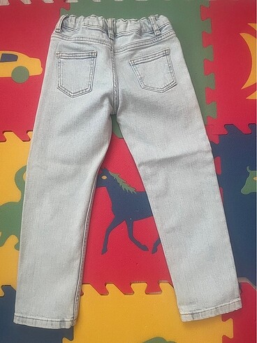 7 Yaş Beden beyaz Renk Zara jean