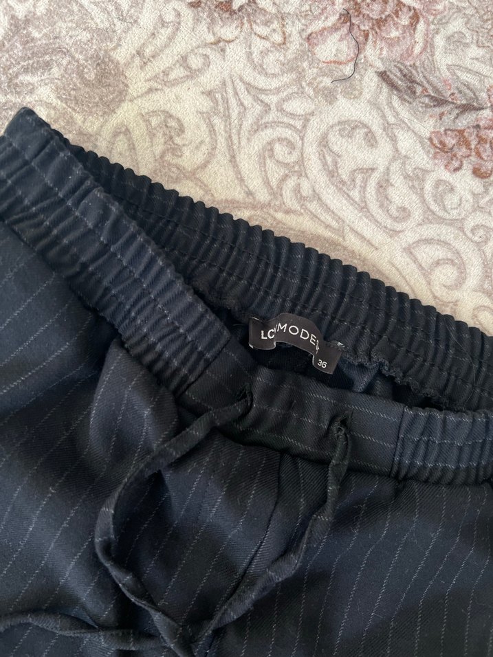 Siyah Kemerli Kadın Pantolon - Görsel 2