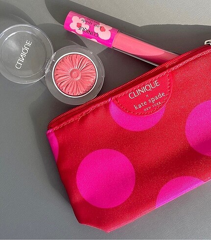 Kate spade makyaj cantası