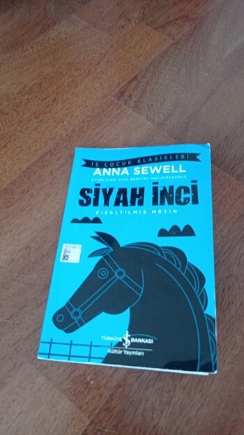 Siyah inci