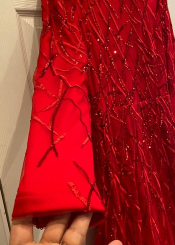 Uzun Kollu Kırmızı pullu İşlemeli Abiye Elbise - Görsel 3