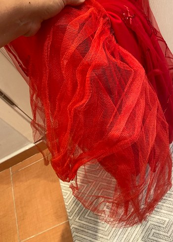 Uzun Kollu Kırmızı pullu İşlemeli Abiye Elbise - Görsel 8