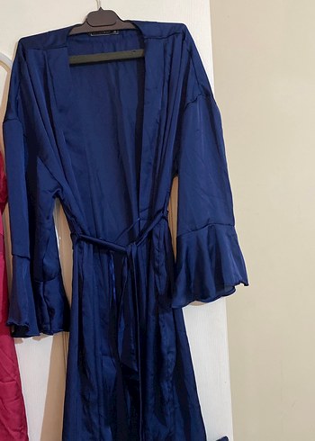 Mavi Midi Kadın Saten Sabahlık ve Bordo İp Askılı Gecelik - Görsel 4