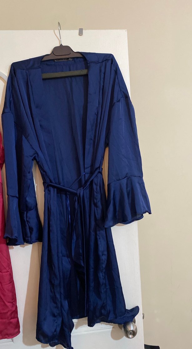 Mavi Midi Kadın Saten Sabahlık ve Bordo İp Askılı Gecelik - Görsel 4