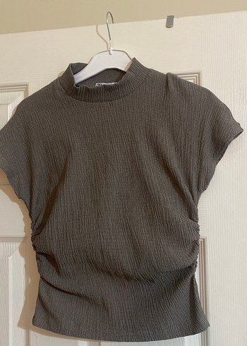 Gri Piliseli Yarım Kol Bluz - Görsel 3