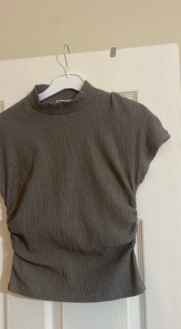 Gri  Piliseli Yarım Kol Bluz - Görsel 2