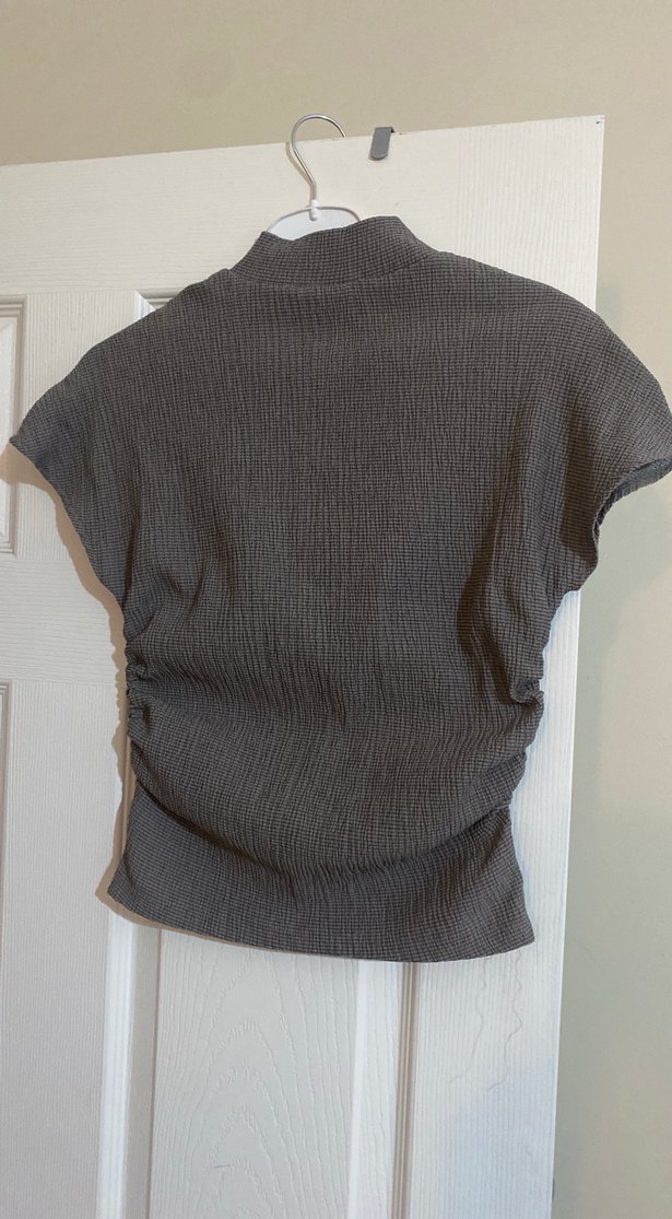 Gri  Piliseli Yarım Kol Bluz - Görsel 5