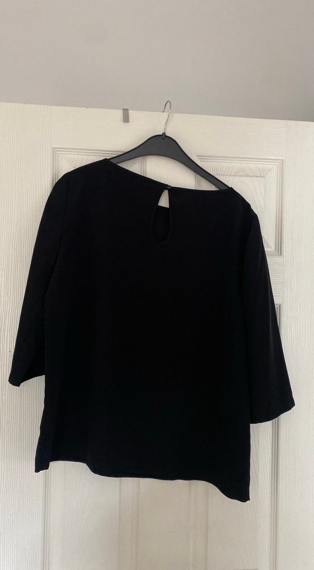 Roman Siyah Uzun Kollu saten Bluz - Görsel 3