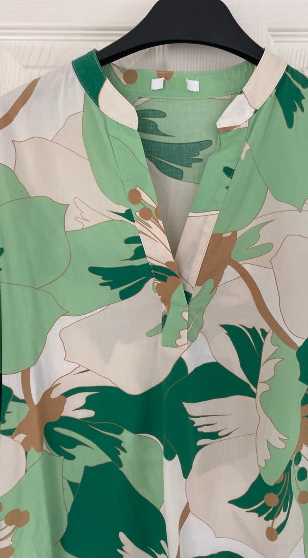 Yeşil Desenli Uzun Kollu V Yaka Kadın Gömlek - Görsel 2