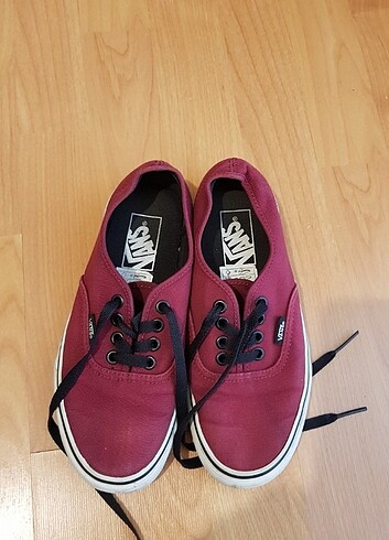 Vans spor ayakkabi sifir sayilabilecek durumda