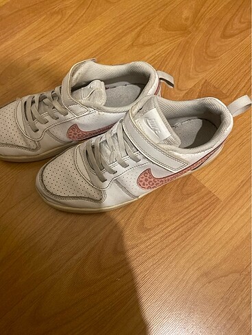34 Beden Orjinal nike spor ayakkabı