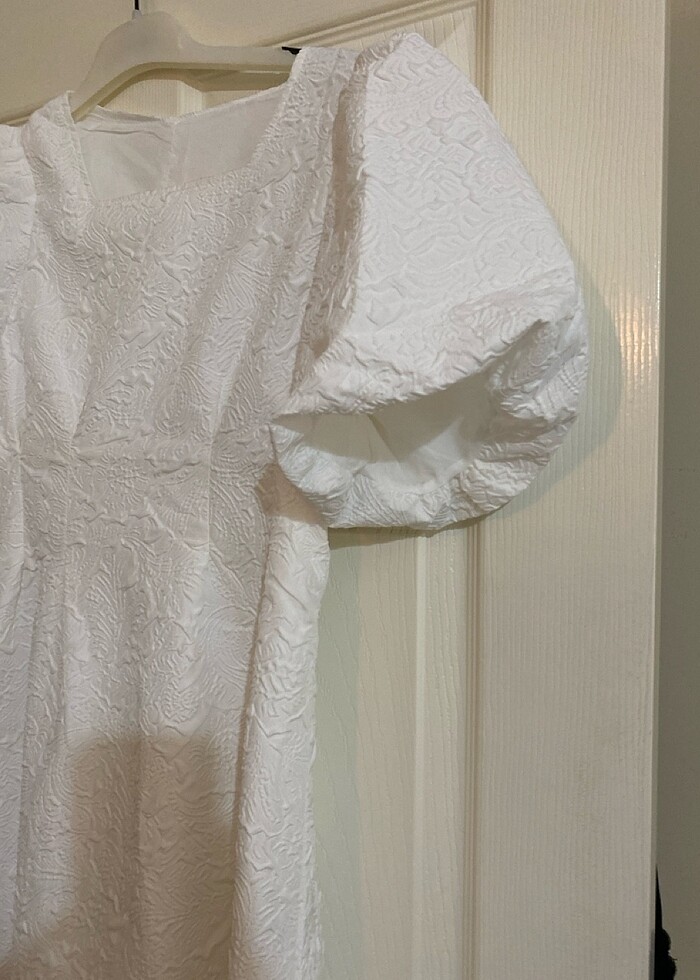 Beyaz elbise - Görsel 2