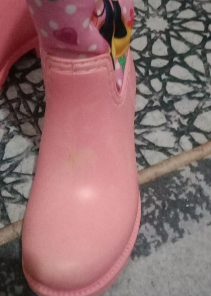 Temiz yağmur botu - Görsel 2