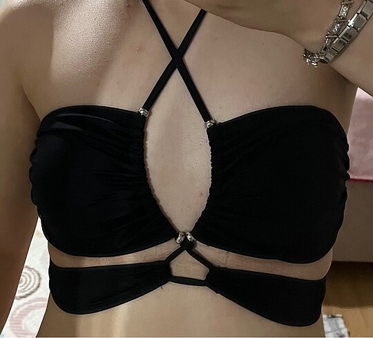 Bikini üstü