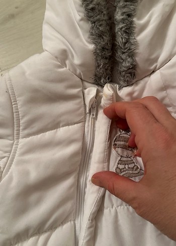 Kürk Detaylı Beyaz Bebek Tulumu - Görsel 4