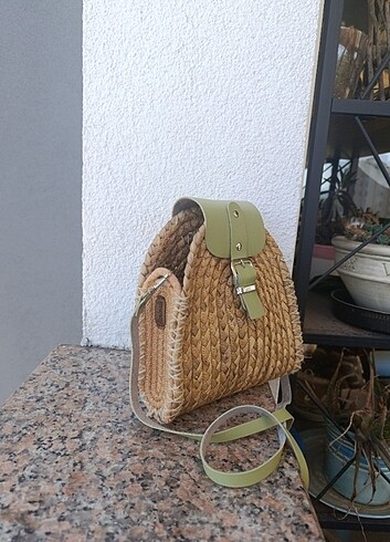  Beden Kapaklı hasır çanta 