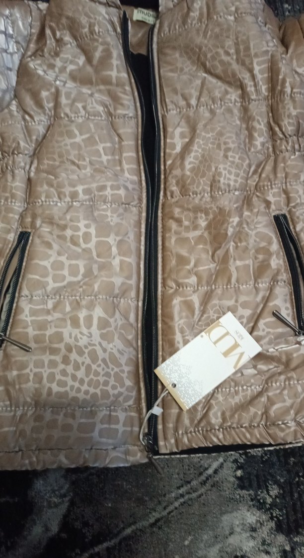 Kahverengi Yılan Desenli Kısa Kadın Mont - Görsel 2