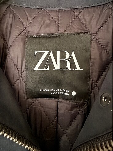 xs Beden lacivert Renk Zara İçi Kapitoneli Trençkot