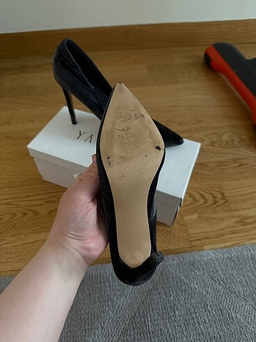 38 Beden İpekyol Stiletto