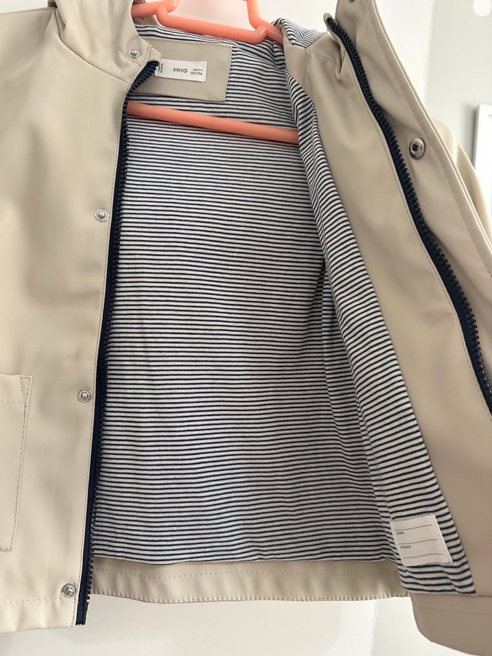 Bej Erkek Çocuk Düğmeli Yağmurluk - Görsel 5