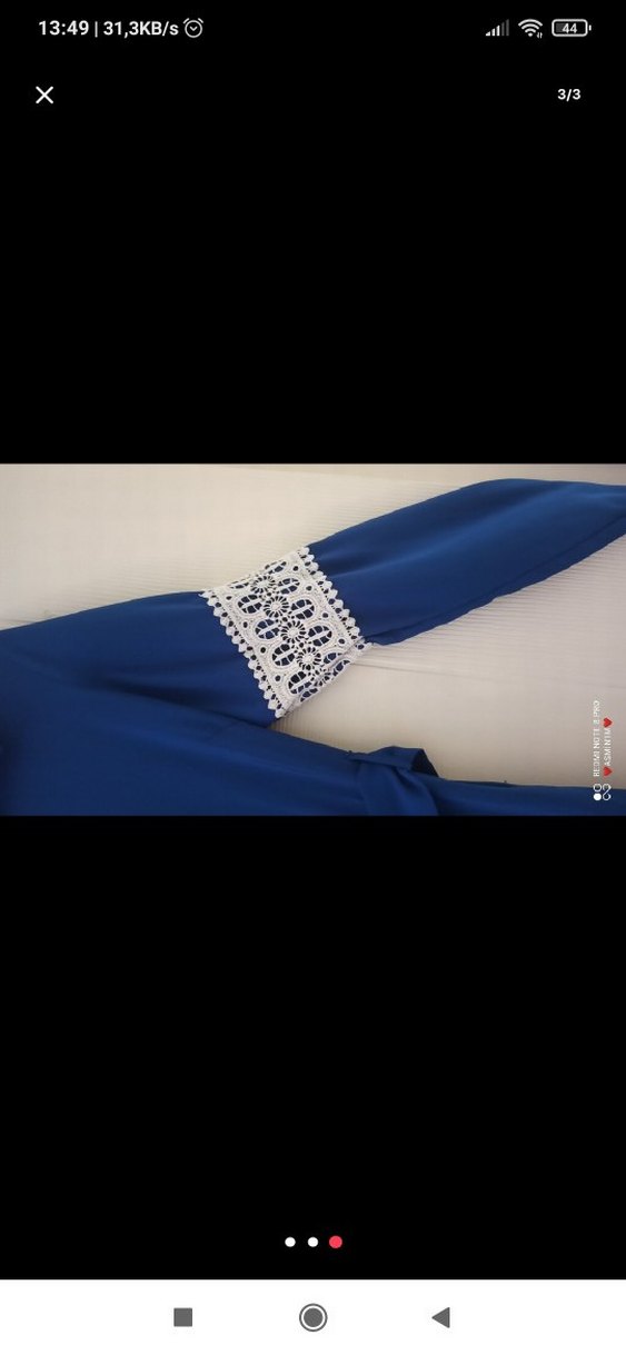 Uzun Kollu Kemerli Mavi Nakışlı Elbise - Görsel 3