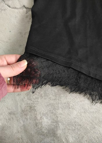 Dantel Detaylı Siyah Goth Tişört - Görsel 5