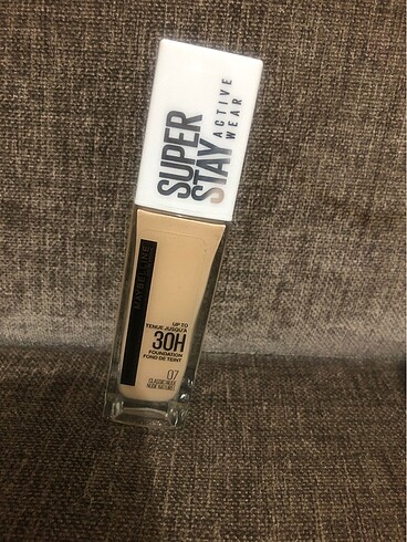 Maybelline Dolu fondöten