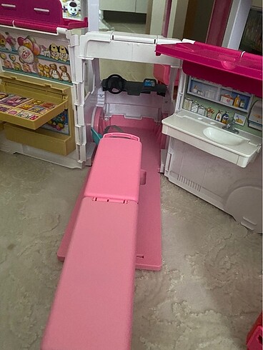  Beden Renk Barbie ambulans