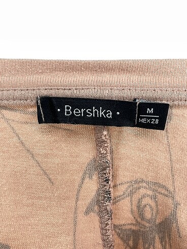 m Beden çeşitli Renk Bershka T-shirt %70 İndirimli.