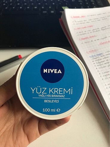 Nivea yüz kremi