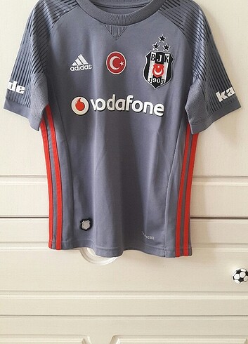 Beşiktaş Forma 9-10 yaş erkek çocuk için. Adidas