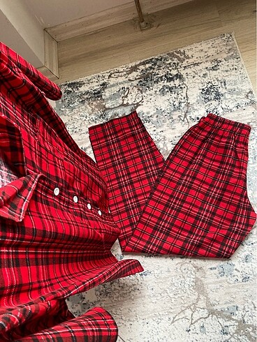 Hiç kullanılmamış pijama takımı