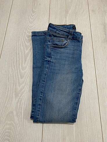 7 Yaş Beden lacivert Renk Mango Bluz Hediyeli 7-8 Yaş Kız Çocuk Jean Pantolon