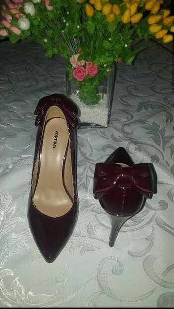 Bordo rugan fiyonklu stiletto ayakkabı