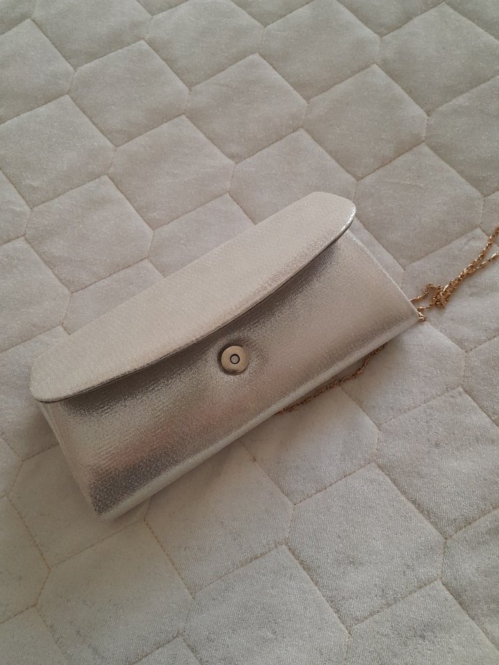 Zincir Detaylı Beyaz Yılan Desenli Kadın Portföy Çanta - Görsel 4