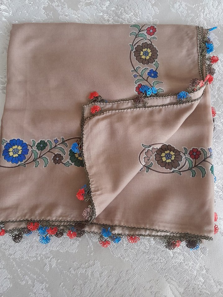 reyyan igne oyasiDantel Detaylı Bej Kadın Fular - Görsel 2