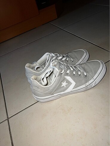 38 Beden Gri converse